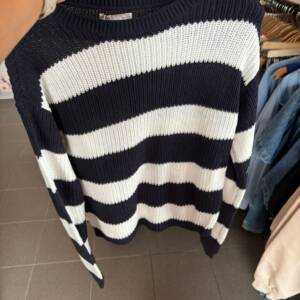 Sif Striped pull blauw